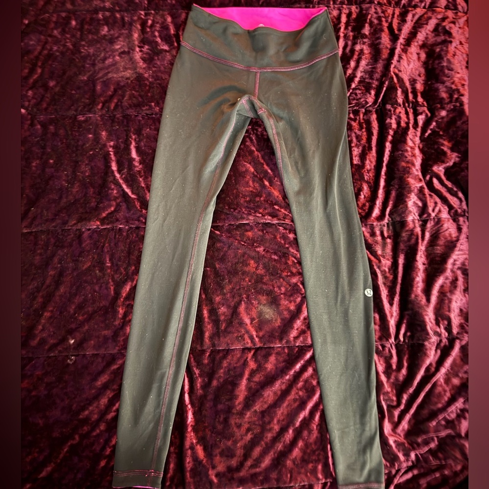Lululemon Wunder Under Luon Reversible Leggings Black & Raspberry Pink Size 6 - Picture 5 of 7